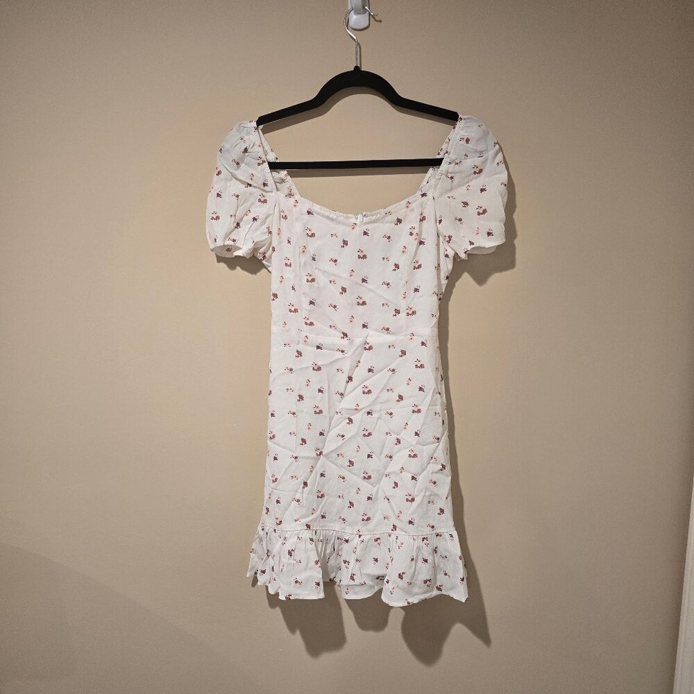 Melloday XS White Frilly Floral Dress NWT